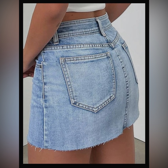 Just Quella Women's High Waisted Jean Skirt Fringed Slim Fit Denim Mini Skirt - Picture 3 of 14